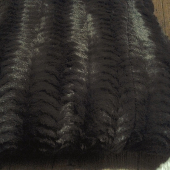 Dark Chocolate Brown Faux Fur Blanket Queen Bed Soft Plush Bedspread Full Size - Picture 5 of 11